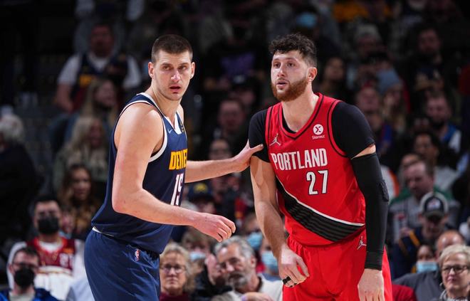 亚博-阿斯顿维拉主场球衣